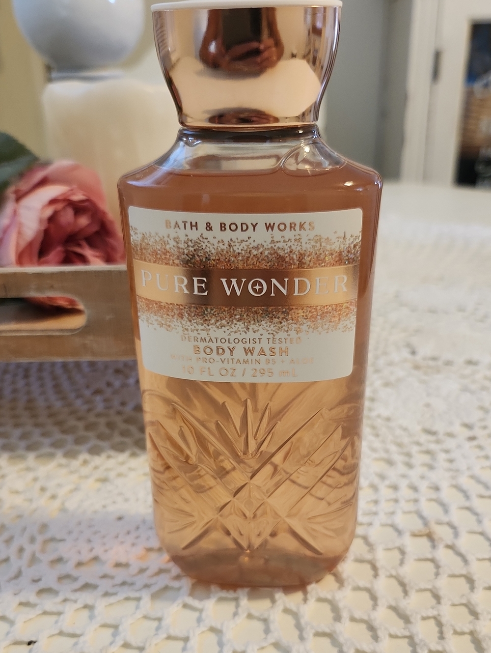 Bath & Body Works Pure Wonder Body Wash - Rose Gold Bottle
